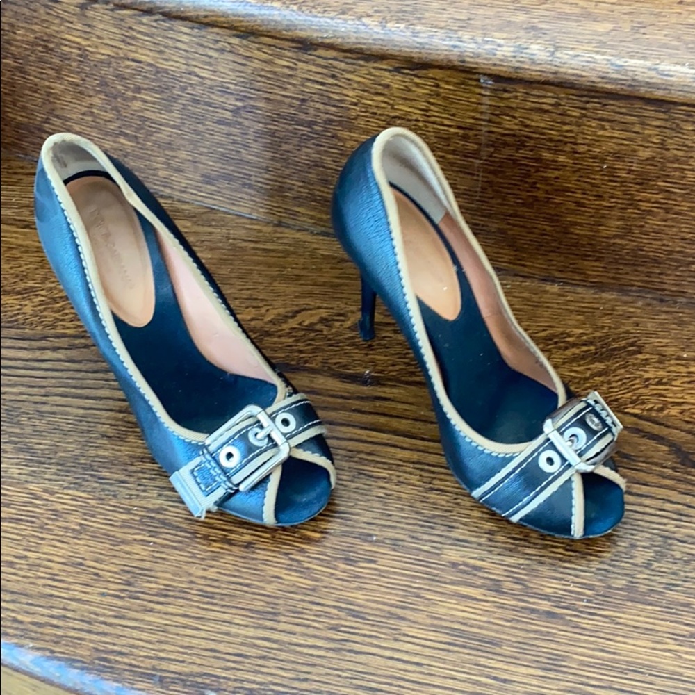 Dolce & Gabbanna peep toe pumps